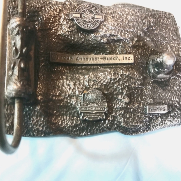USA VTG Belt Buckle 1992 Budweiser Anheuser Busch Mint Condition - Picture 8 of 12
